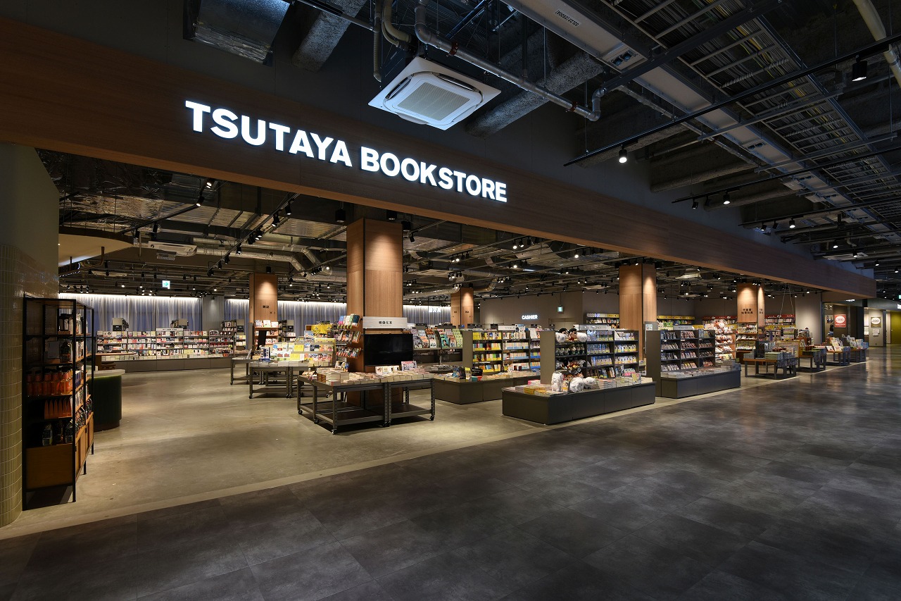 TSUTAYA BOOKSTORE ゆめが丘ソラトスのエントランス