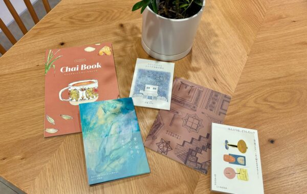 □　画家本人出品 BU-ZONE 2022 8.14.a　□ □ 画家本人出品 BU-ZONE 2022 8.14.b □ | iichi 日々の暮らしを