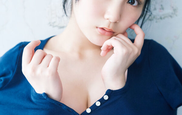 AKB48田口愛佳1st写真集『好きと言えたら』、表紙解禁！発売記念