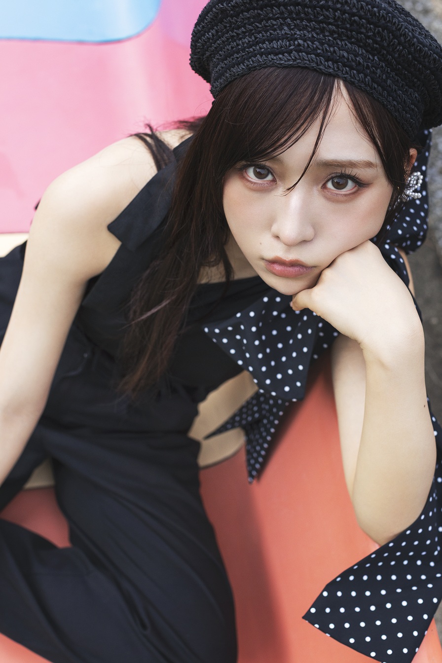 小栗有以