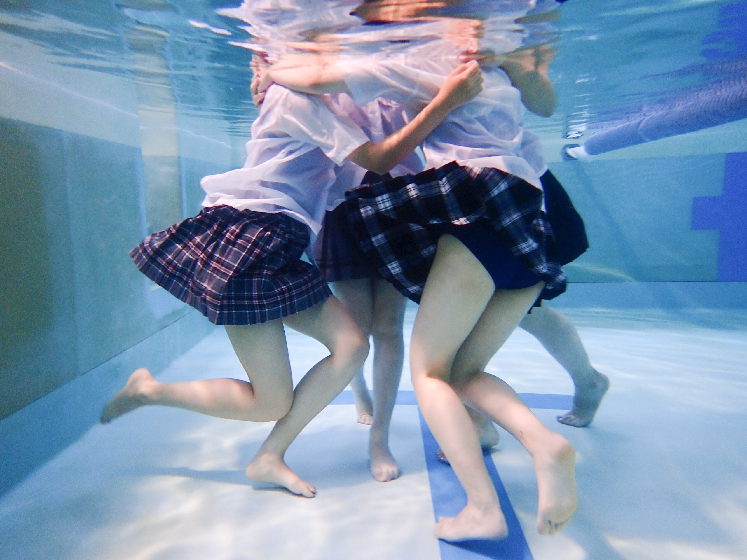 『NEW SCHOOLGIRL COMPLEX』