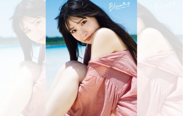 ビーチでみつめる、その目に引き込まれ……！「ラブライブ！ スーパー