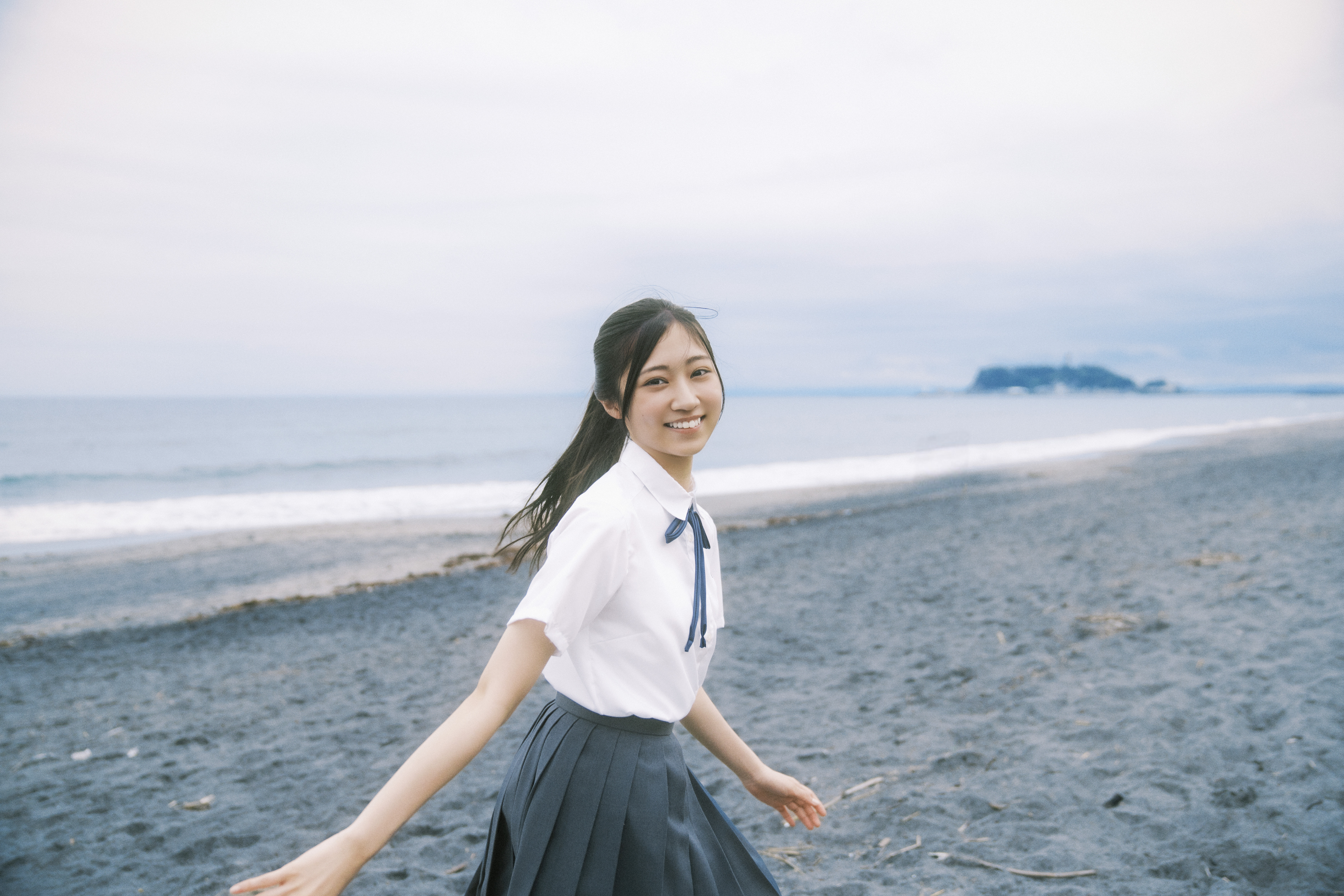 川端晃菜