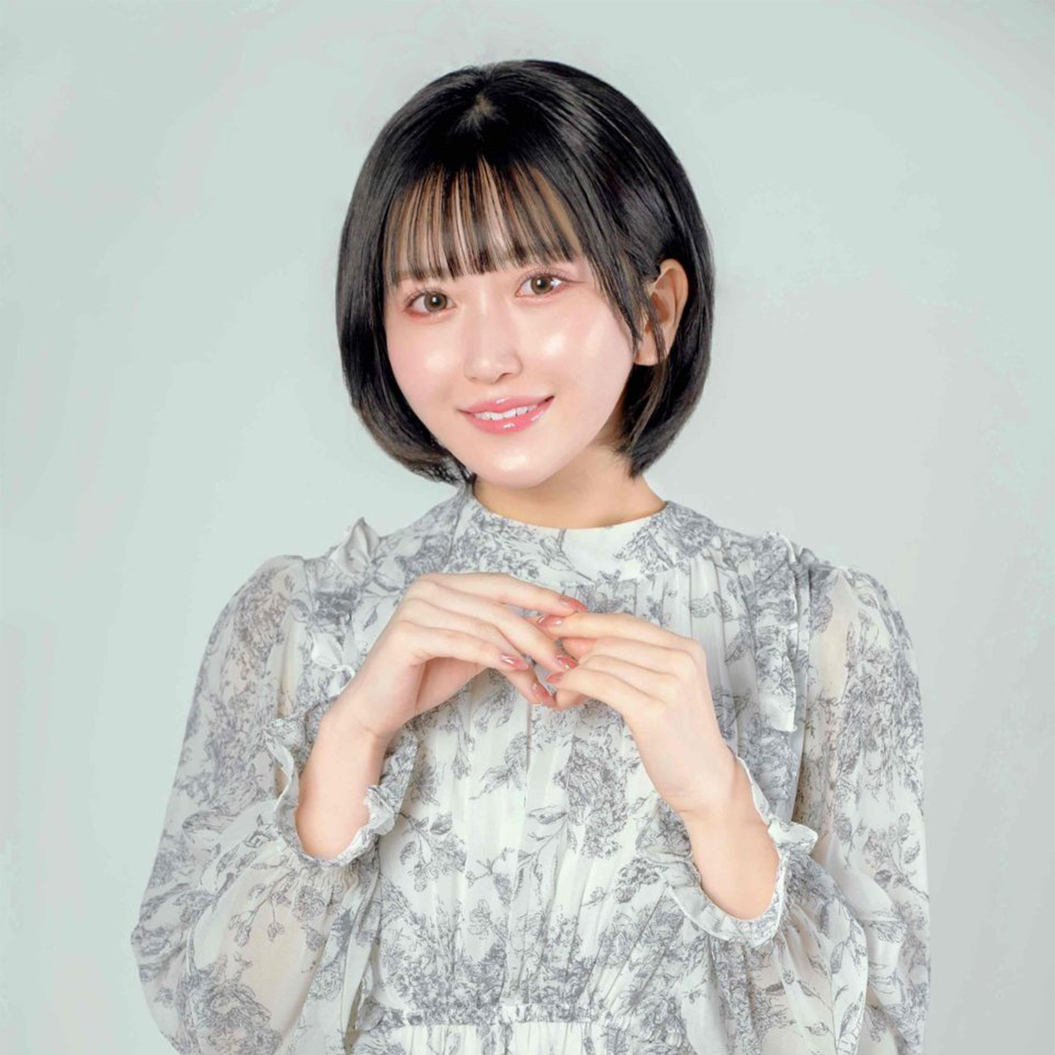 プロフィール